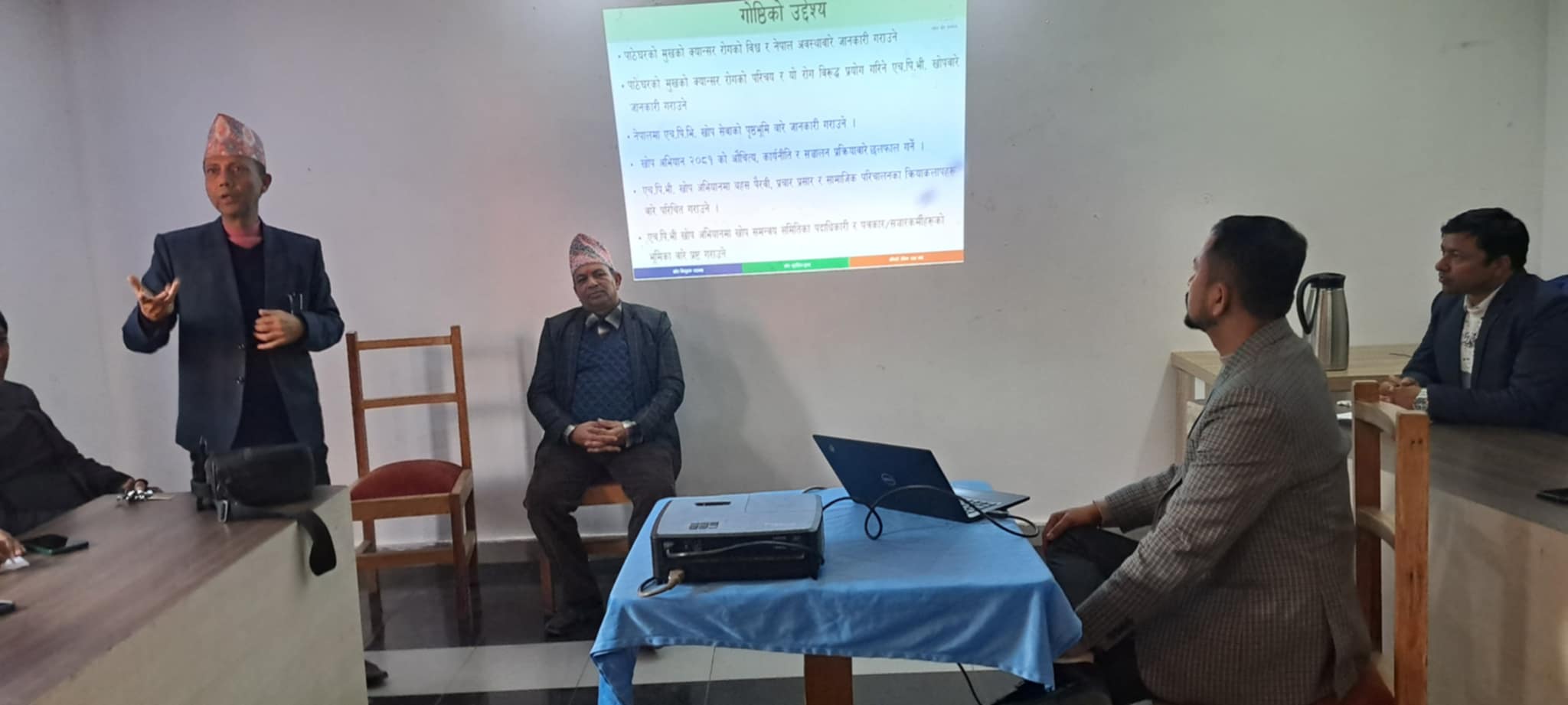 रुपन्देहीमा किशोरीहरुलाई पाठेघरको क्यान्सर विरुद्धको खोप लगाईँदै