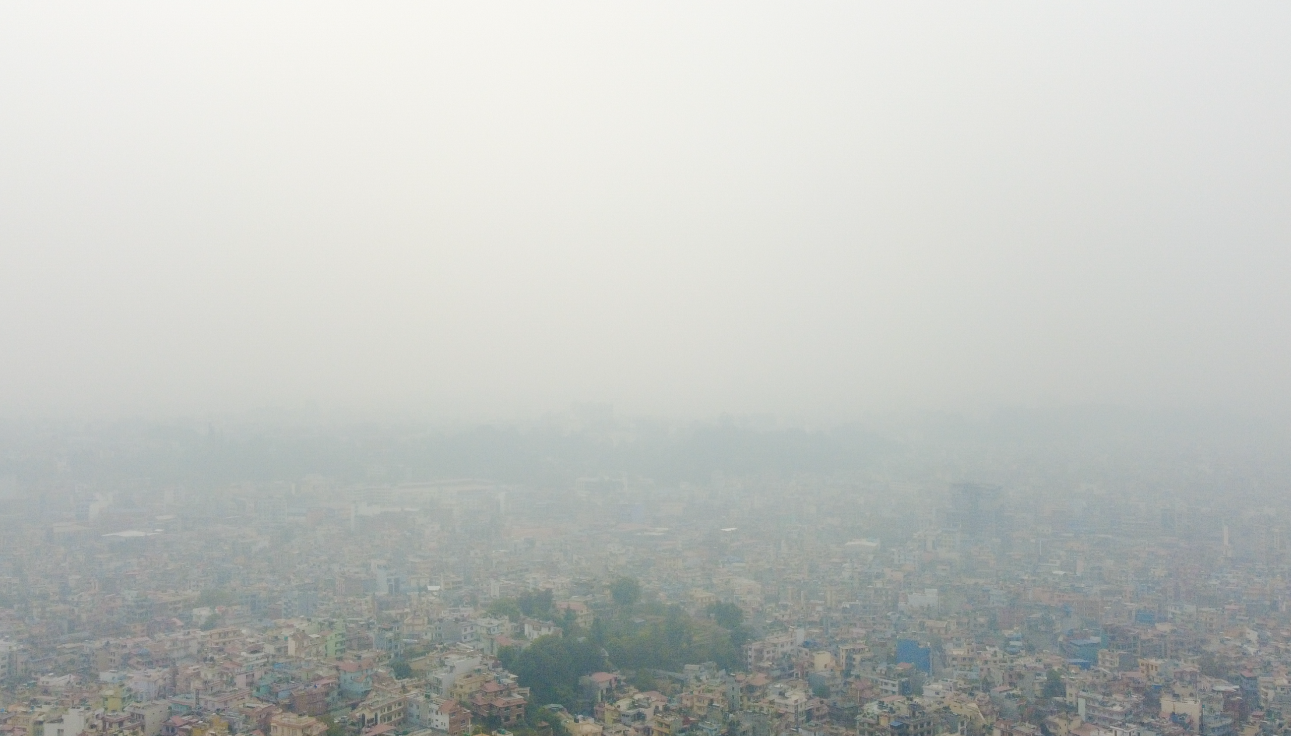 हल्का वर्षाको सम्भावना : प्रदूषित वायुमण्डलमा सुधार आउने संकेत