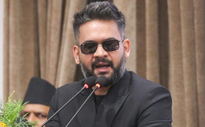 पहिलो पटक संसदको रोस्ट्रममा प्रधानमन्त्री शाह : आफ्नै अभिव्यक्ति भारी