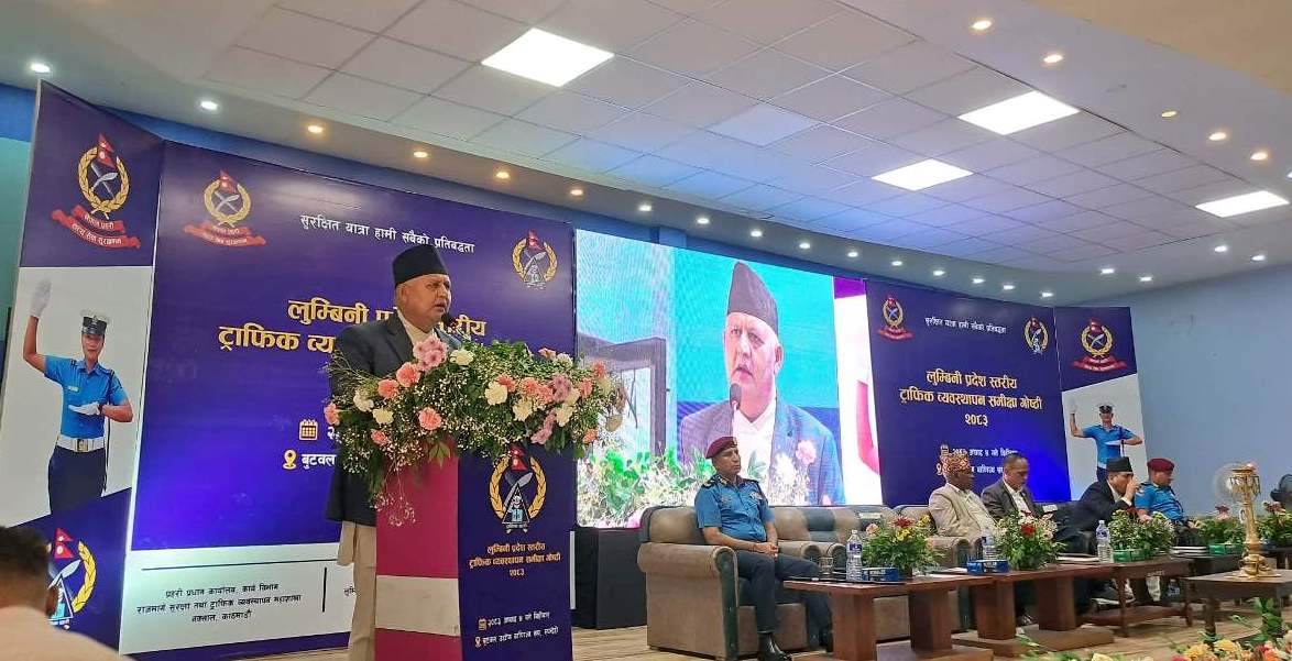 लुम्बिनीका मुख्यमन्त्री चेतनारायण आचार्यको प्रश्न – सडक सुधारिँदा पनि दुर्घटना किन बढ्दैछ ?