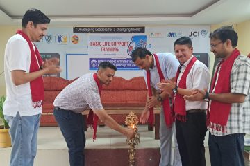 बुटवल एकेडेमिक इन्स्टिच्यूटमा विद्यार्थीलाई बेसिक लाइफ सपोर्ट तालिम