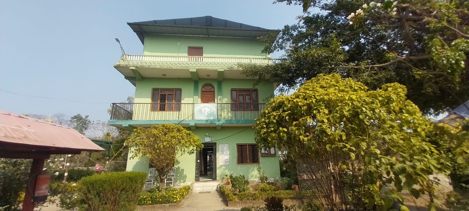 बाढीपीडितको राहतका लागि किवानिज क्लबद्वारा आर्थिक सहयोग